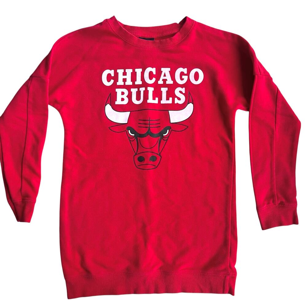 Chicago Bulls Crewneck Sweatshirt Red NBA Logo Unisex XS Streetwear